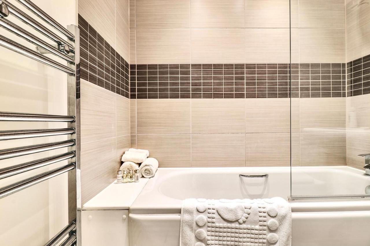 Sapphire Serviced Apartment Chelmsford Buitenkant foto